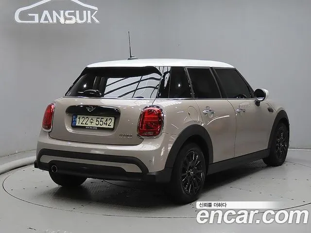 MINI Cooper — Фото автомобиля 4