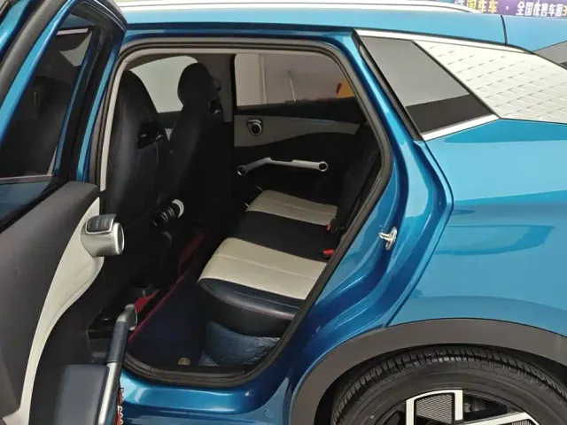 BYD Yuan PLUS — Фото автомобиля 11