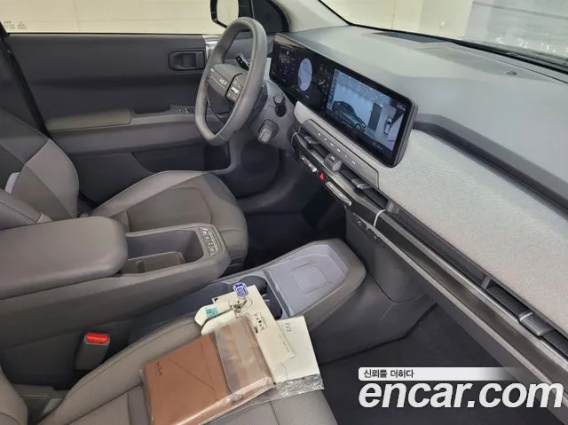Kia EV3 Standard 2WD — Фото автомобиля 4