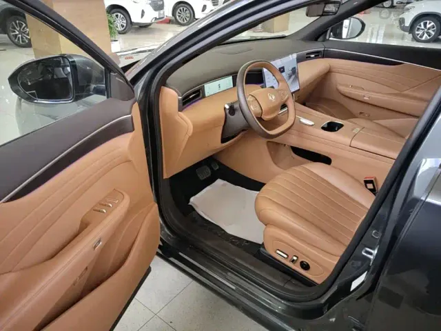 Dongfeng Aeolus L8 — Фото автомобиля 15