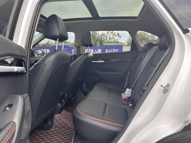 Kia Seltos — Фото автомобиля 6