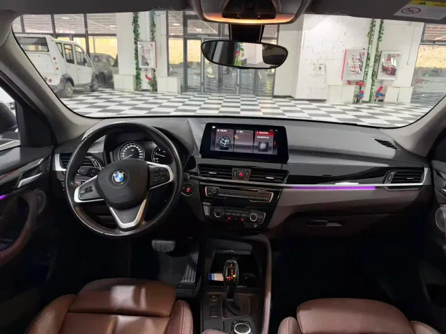 BMW X1 — Фото автомобиля 11