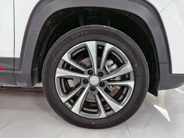 Changan CS35 Plus — Фото автомобиля 4