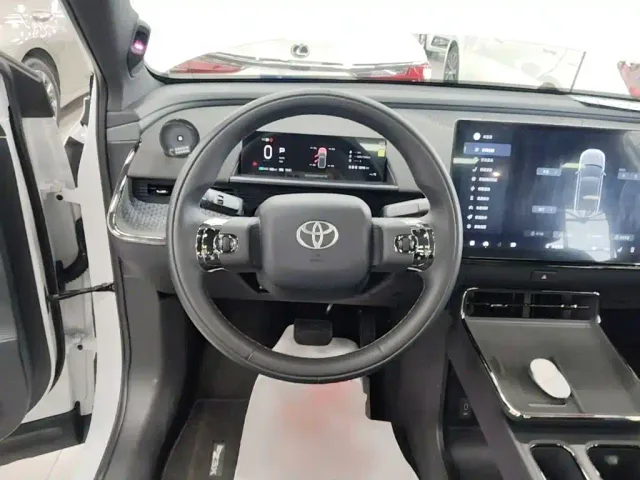 Toyota BoZhi 3X — Фото автомобиля 10