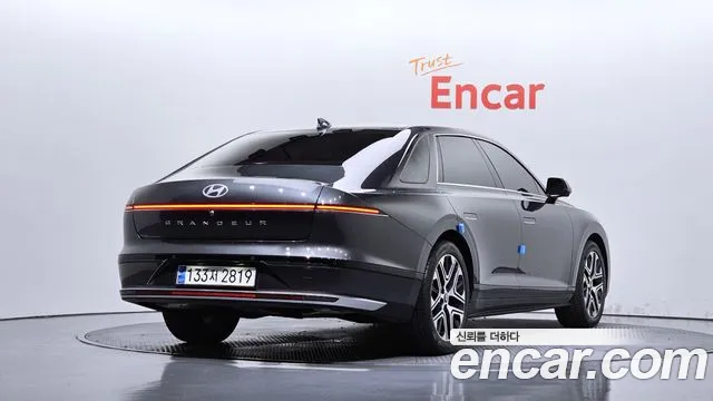 Hyundai Grandeur GN7 — Фото автомобиля 2