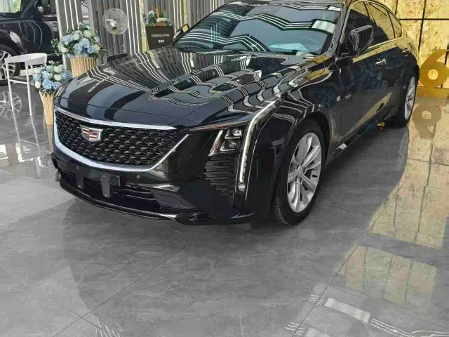 Фотография автомобиля — Cadillac CT5
