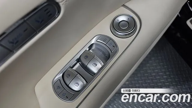 Genesis G90 RS4 — Фото автомобиля 29