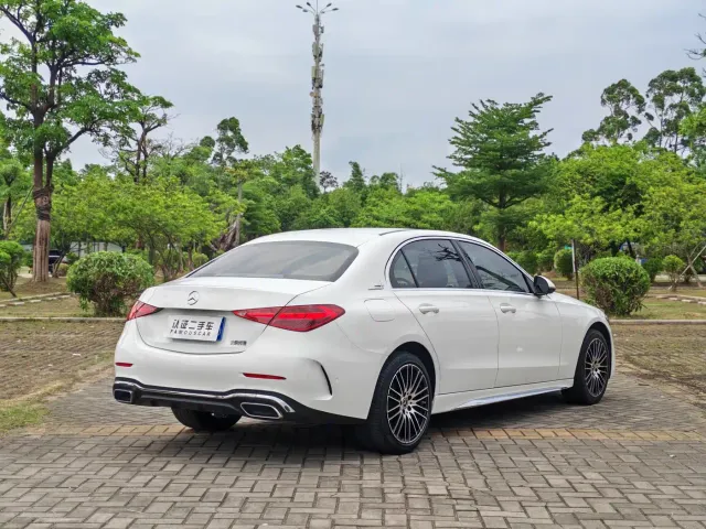 Mercedes-Benz C-Class — Фото автомобиля 4