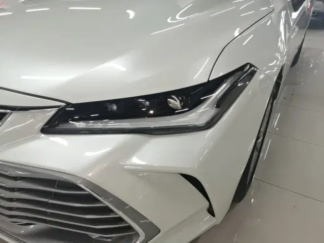 Toyota Avalon — Фото автомобиля 23
