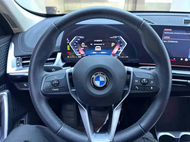 BMW X1 — Фото автомобиля 12