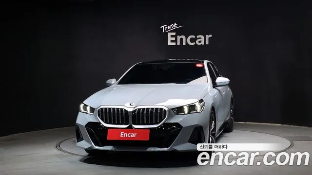 BMW 5-Series 5 серия (G60) 530i xDrive M Sport — Фото автомобиля 3
