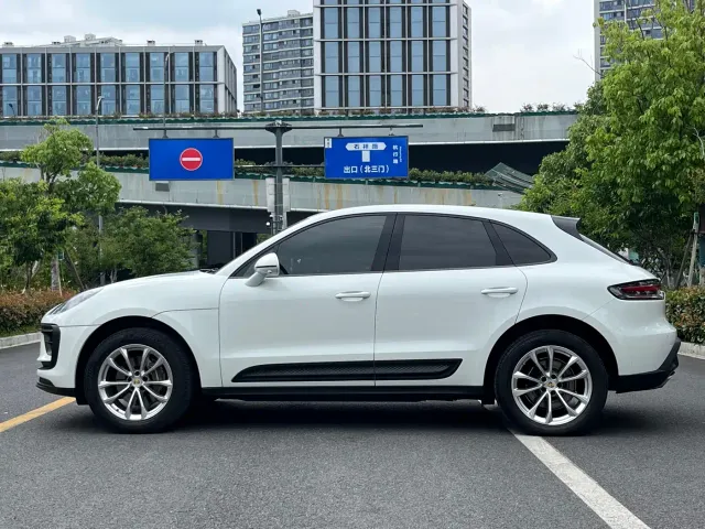 Porsche Macan — Фото автомобиля 4