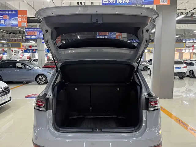 Volkswagen Tharu — Фото автомобиля 11
