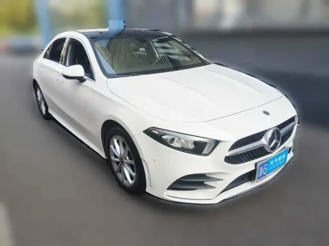 Mercedes-Benz A-Class — Фото автомобиля 3