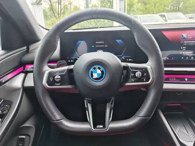 BMW i5 — Фото автомобиля 20