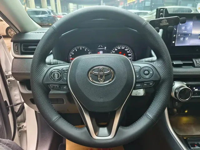 Toyota Wildlander — Фото автомобиля 7