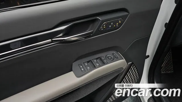 Kia EV9 — Фото автомобиля 14