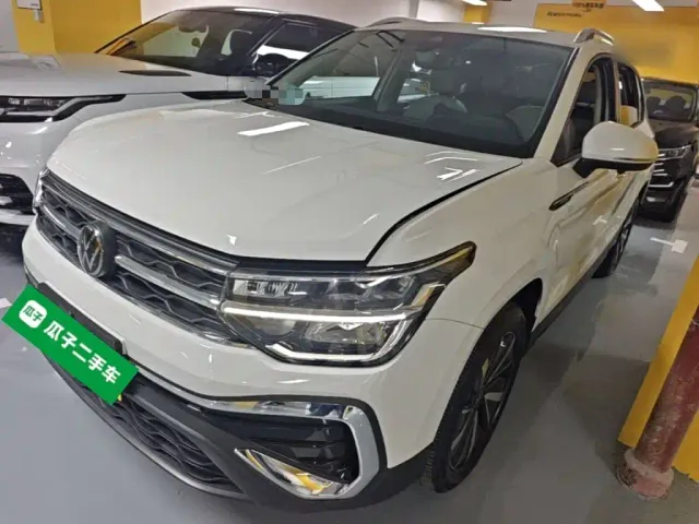 Фотография автомобиля — Volkswagen Tharu
