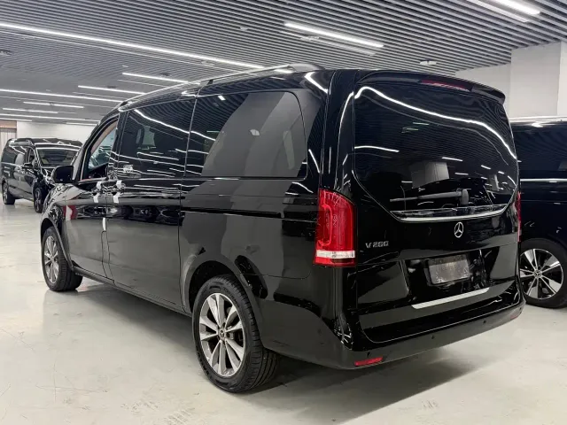 Mercedes-Benz V-Class — Фото автомобиля 15