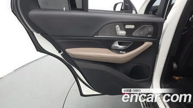 Mercedes-Benz GLE-Class — Фото автомобиля 23