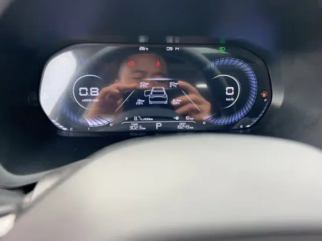Geely Emgrand — Фото автомобиля 2