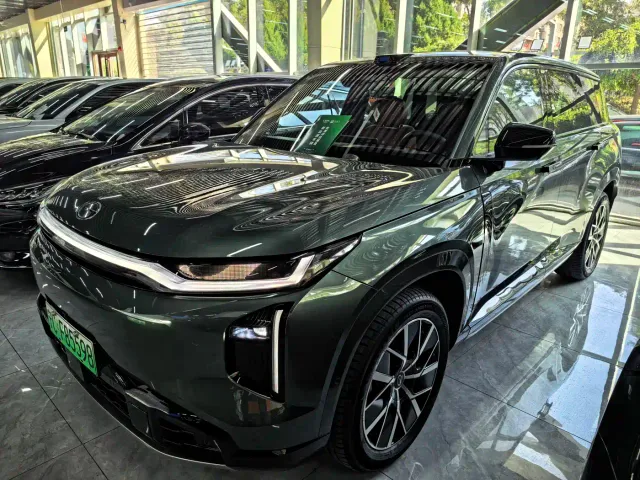 Фотография автомобиля — GAC Trumpchi Xiangwang S7