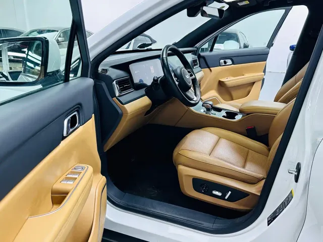 Li Auto ONE — Фото автомобиля 4