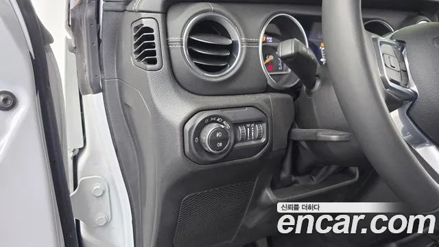 Jeep Wrangler JL — Фото автомобиля 28