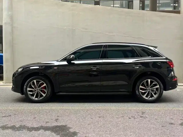 Audi Q5L — Фото автомобиля 3