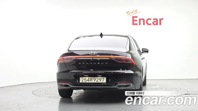 Hyundai Grandeur Новый Grandeur IG — Фото автомобиля 4