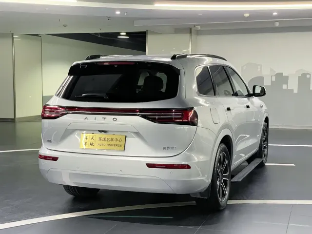 Aito M7 — Фото автомобиля 18