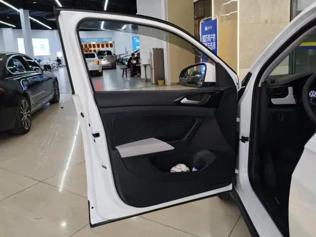 Volkswagen Tharu — Фото автомобиля 7