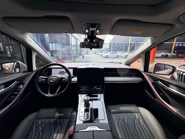 GAC Trumpchi M8 — Фото автомобиля 9