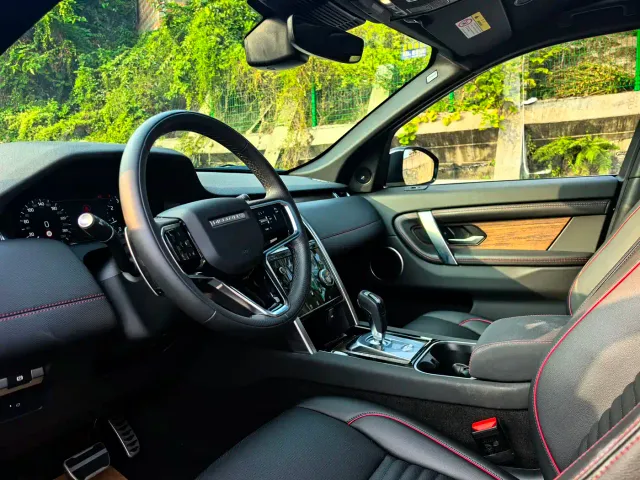 Land Rover Discovery Sport — Фото автомобиля 9