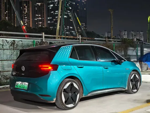 Volkswagen ID.3 — Фото автомобиля 7