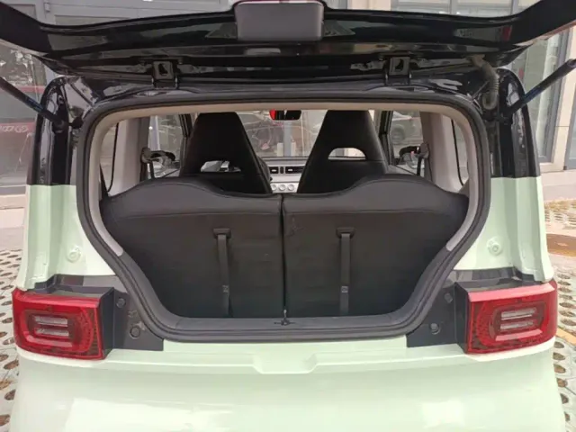 Wuling Hongguang Mini EV — Фото автомобиля 18