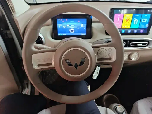 Wuling Hongguang Mini EV — Фото автомобиля 10