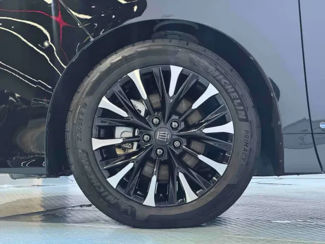 Toyota Vellfire — Фото автомобиля 17