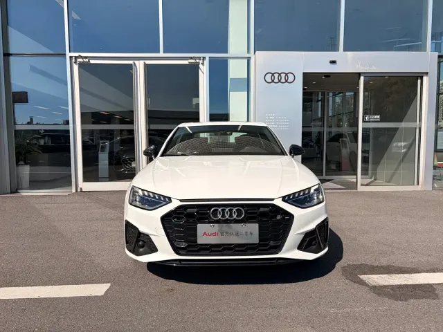 Audi A4L — Фото автомобиля 2