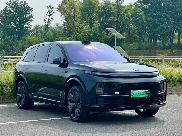 Li Auto L7 — Фото автомобиля 3