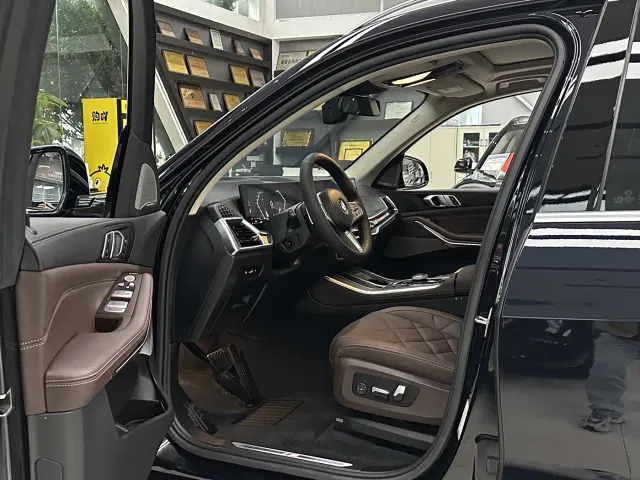 BMW X5 — Фото автомобиля 8