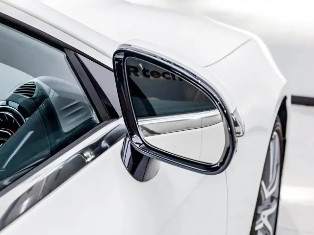 Mercedes-Benz E-Class — Фото автомобиля 14
