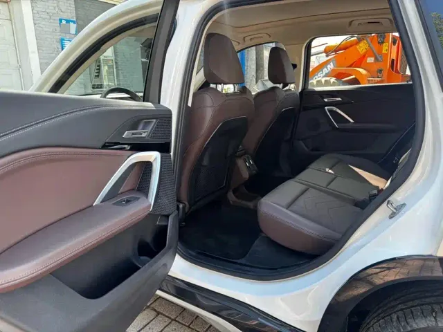 BMW X1 — Фото автомобиля 9