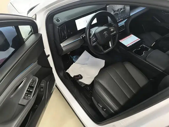 BYD Song L DM-i — Фото автомобиля 15