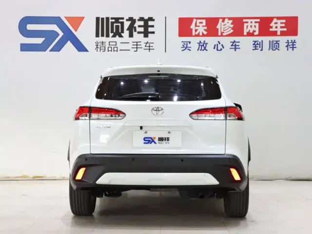 Toyota Corolla Cross — Фото автомобиля 6