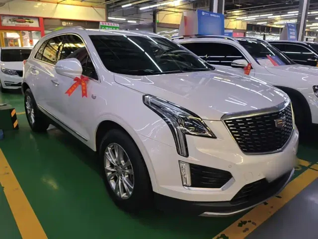 Cadillac XT5 — Фото автомобиля 3