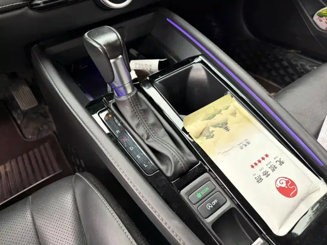 Honda Accord — Фото автомобиля 9