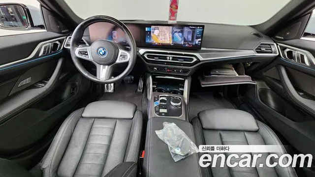 BMW i4 — Фото автомобиля 7