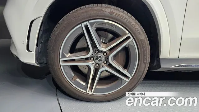 Mercedes-Benz GLS-Class — Фото автомобиля 5