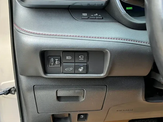 Toyota Crown Kluger 2021 2.5L HEV AWD Flagship Edition — Фото автомобиля 19